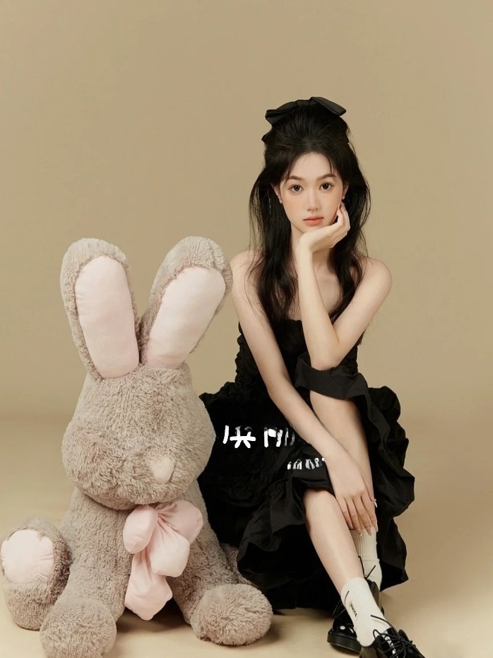 Cute Girl Art Photo Black Them - Photography Magazine reseña y precio
